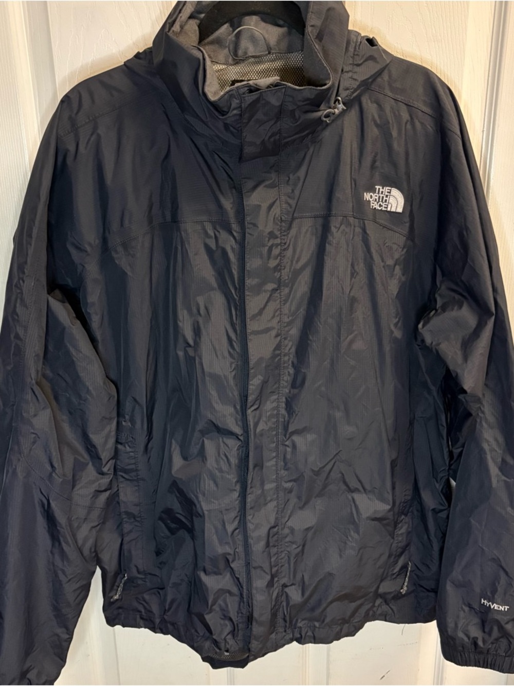 The North Face HyVent Jacket Mens Large Black Hooded Waterproof Shell Coat